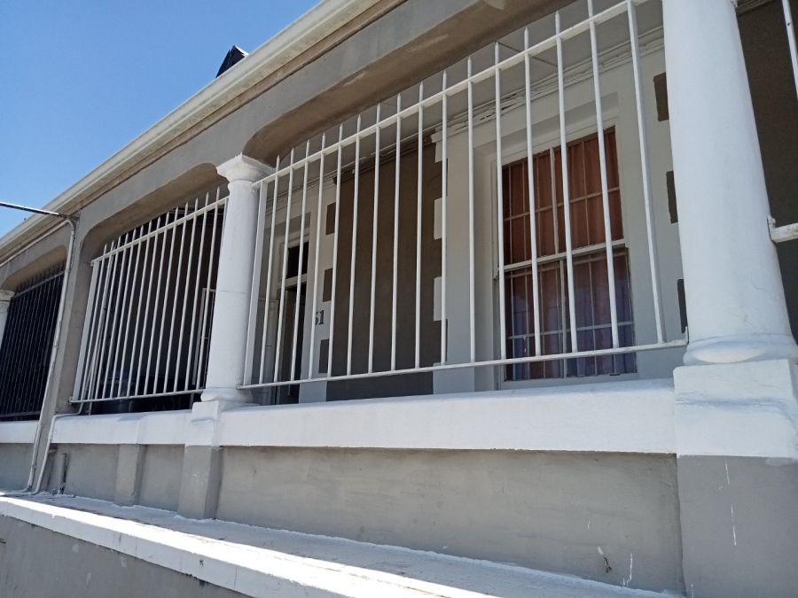 To Let 1 Bedroom Property for Rent in Observatory Western Cape